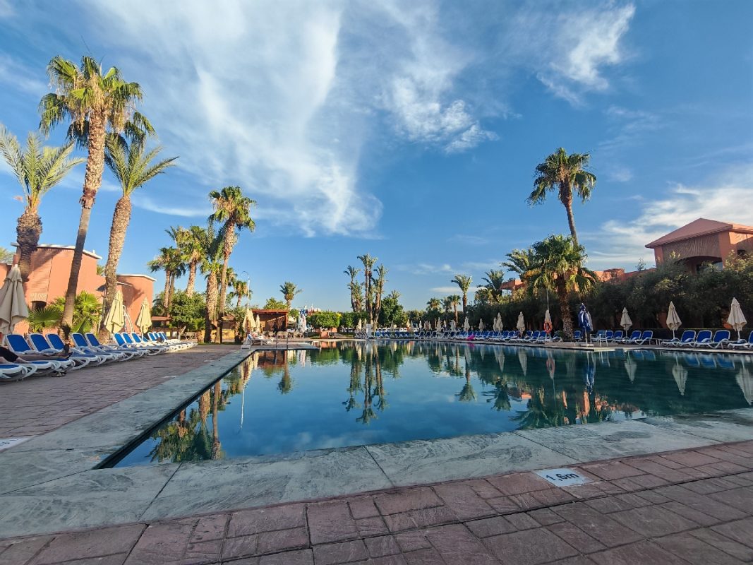 La piscine principale de l'hôtel LabrandaTarga Club Aqua Parc