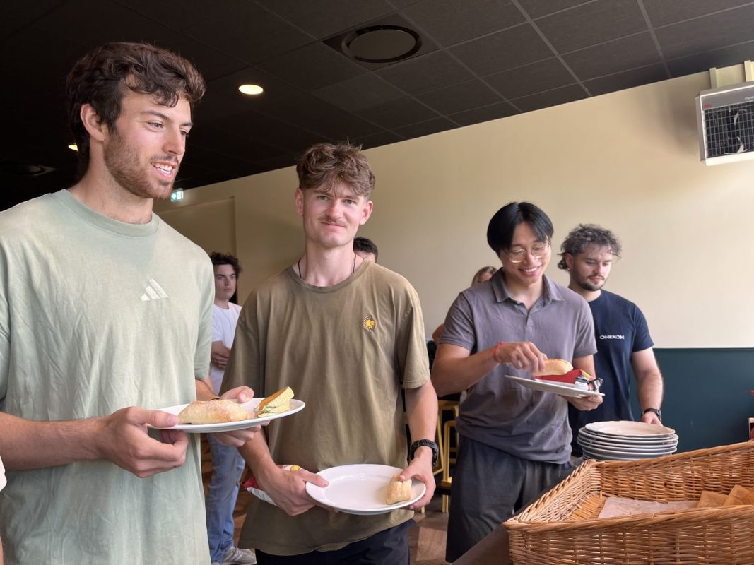 Des collègues (Julien, Lou, Martin et Baptiste)
