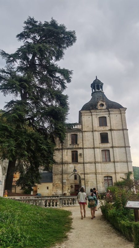 Retour en ville lundi
