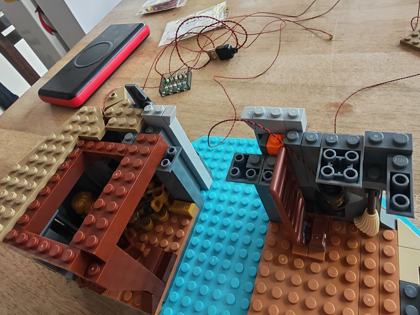 Construction Lego avec intégration d'éclairage
